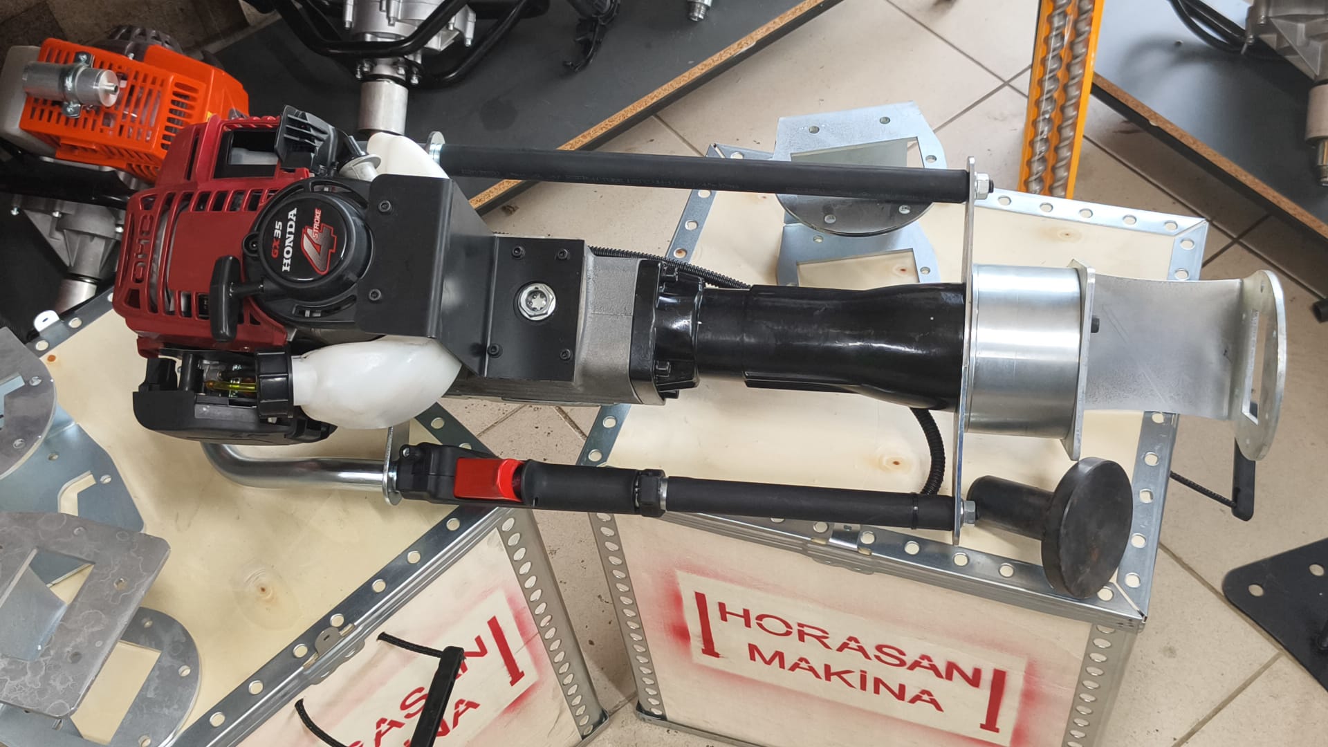 Honda Kazık Çakma Makinası